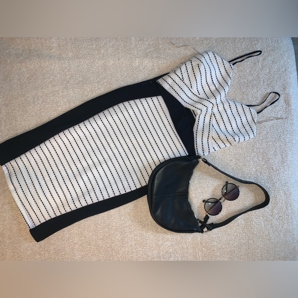 Entry Cut- out Midi Dress - Picture 12 of 12